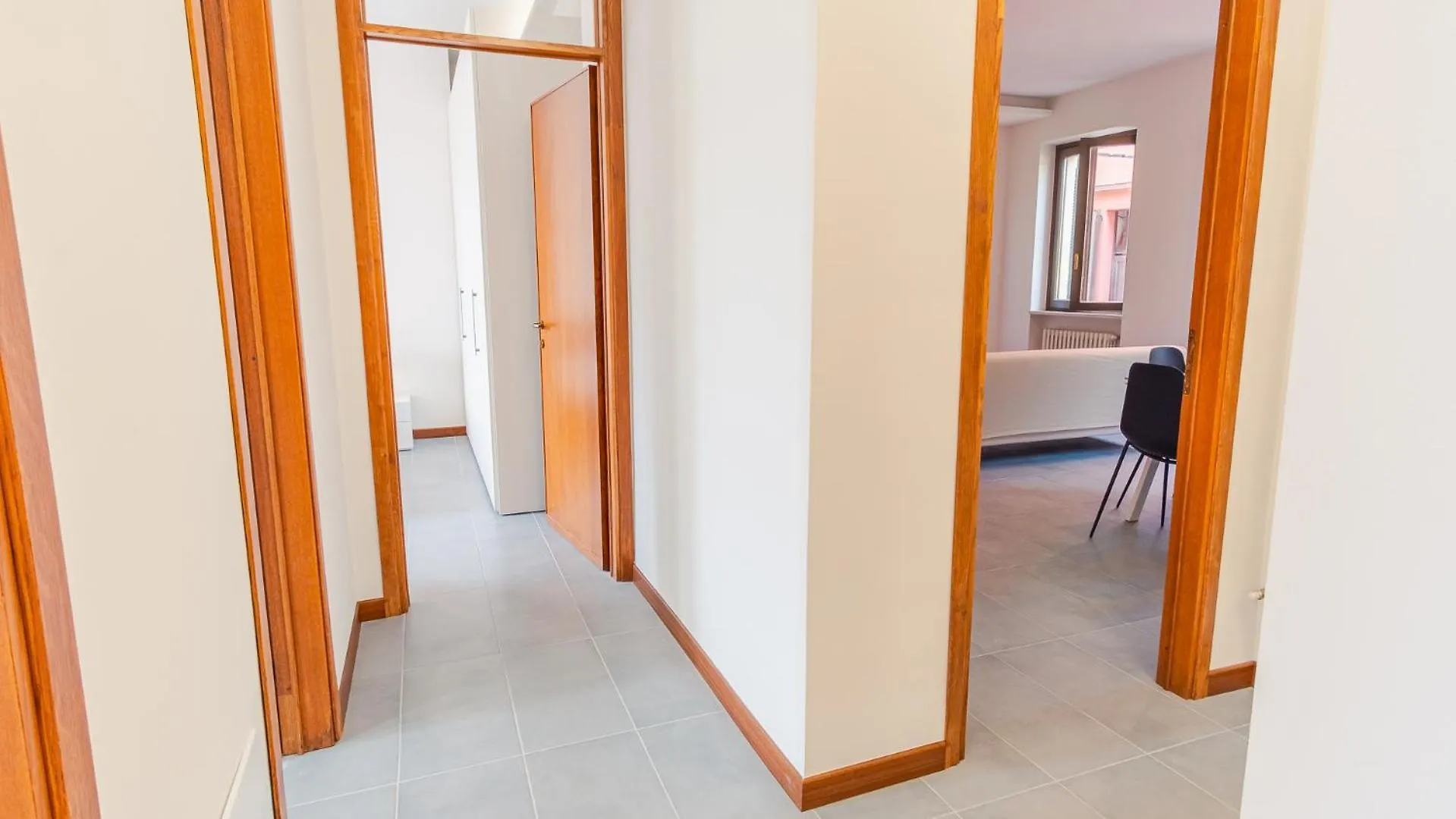 Piazza Garibaldi - Italian Homing Apartman Desenzano del Garda