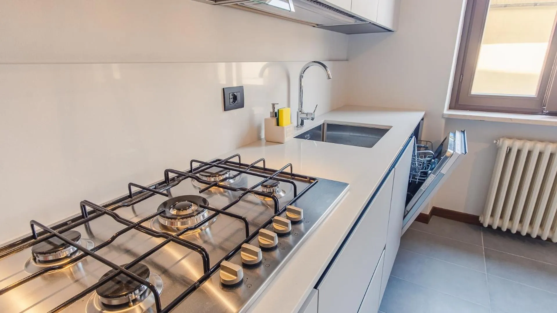 Piazza Garibaldi - Italian Homing Apartman Desenzano del Garda Olaszország