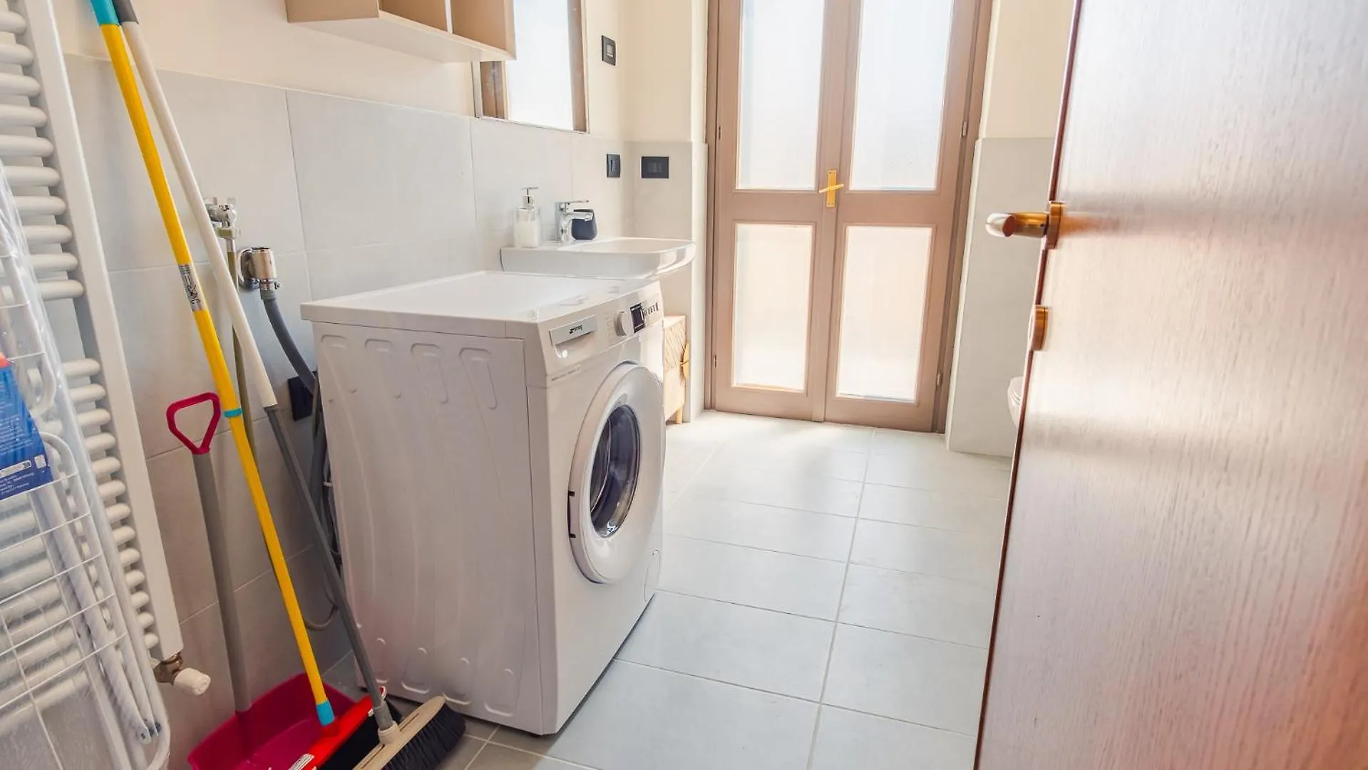 Piazza Garibaldi - Italian Homing Apartman Desenzano del Garda Olaszország